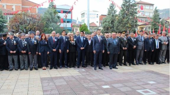 Gazi Mustafa Kemal Atatürk´ün aramızdan ayrılışının 78. yıl dönümünü İlçemizde düzenlenen törenlerle anıldı.